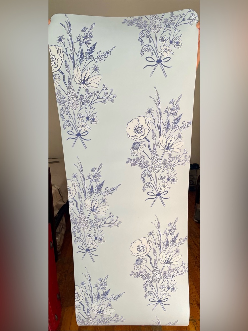 Blue Floral Bouquet Yoga Mat (like new).
